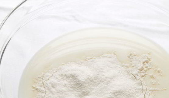 кулич с миндальными орехами