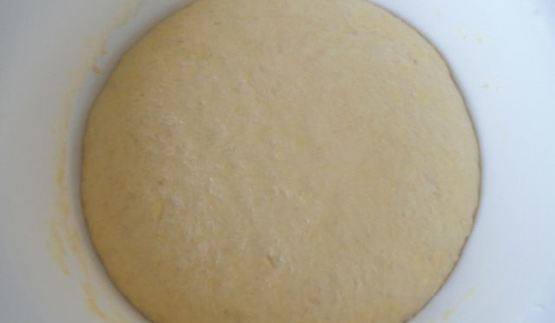 миндальный кулич с лимонной глазурью