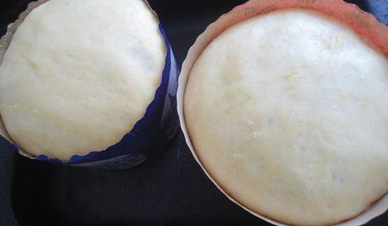 миндальный кулич с лимонной глазурью