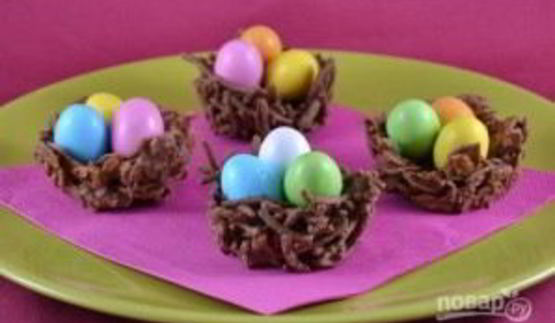 пасхальное шоколадное яйцо