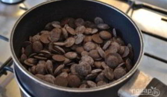 пасхальное шоколадное яйцо