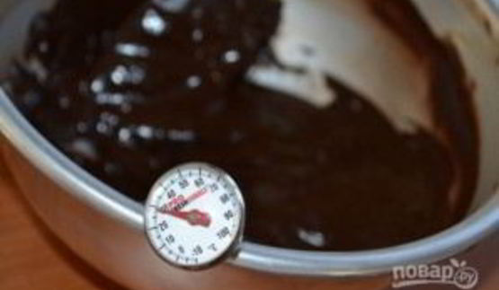 пасхальное шоколадное яйцо