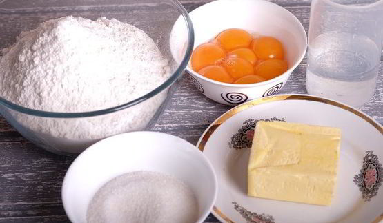 пасхальный маковый кулич