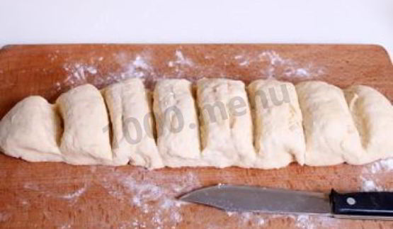 пасхальные булочки с кремом и абрикосами