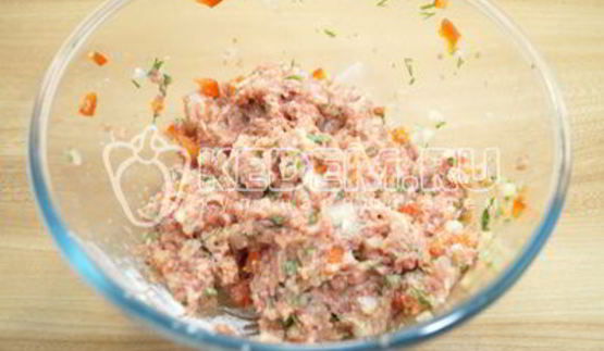 пасхальные мясные колечки с яйцом