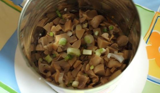 салатпасхальный кулич