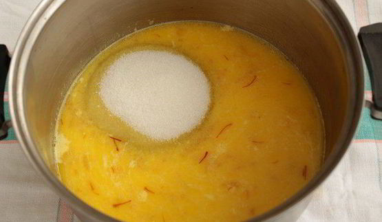 шафрановый кулич