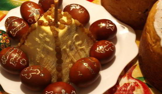 творожная пасха с изюмом и курагой