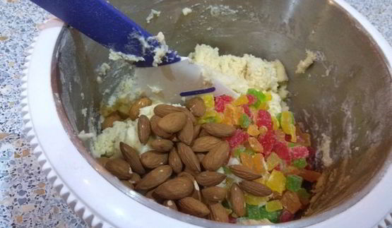 творожный бездрожжевой кулич