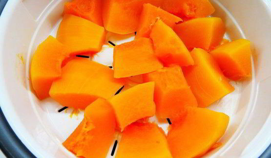 тыквенный кулич с лавандовой сливочной глазурью