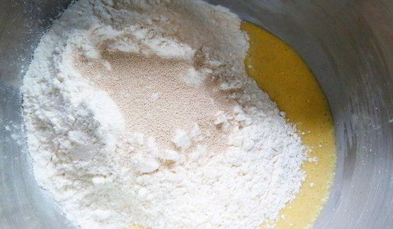 тыквенный кулич с лавандовой сливочной глазурью