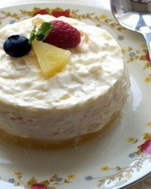 Рисовый пудинг с ананасом и сливками