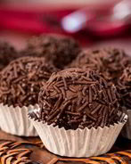 Шоколадный десерт Бригадейро