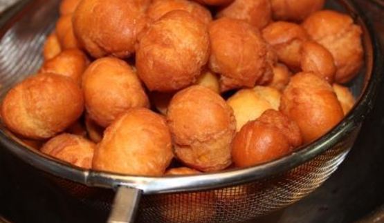 творожные шарики в кленовом сиропе