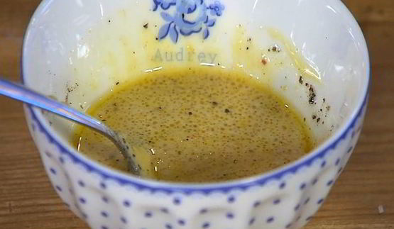 весенние овощи под хрустящим крамблом