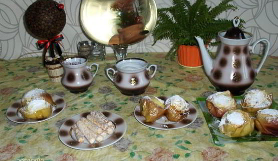 яблочный десерт