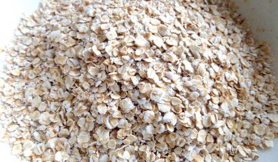 яблоки, запеченные под овсяным крамблом