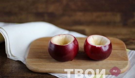 яблоко, запеченное с орехами