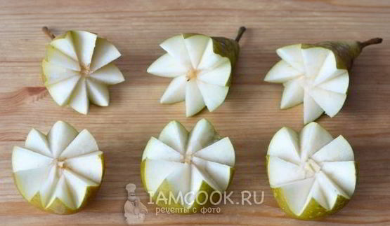 запеченная груша с креветками