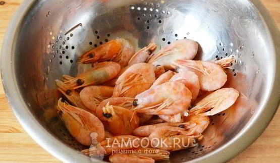 запеченная груша с креветками