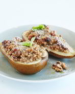 Запеченные груши с орехами