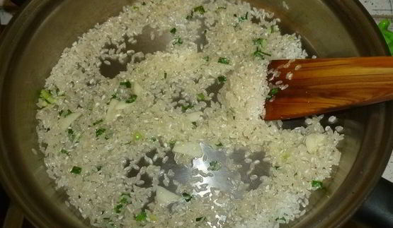 аранчини с горошком и крабовым мясом