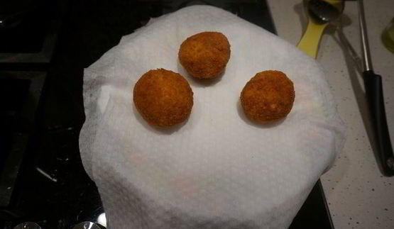 аранчини с моцареллой и грибами