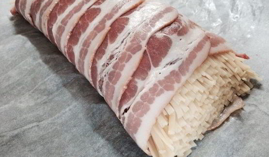 беконно-макаронный рулет