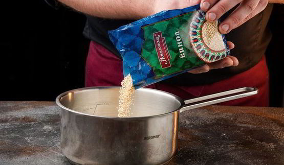 биточки из киноа с цветной капустой и укропом