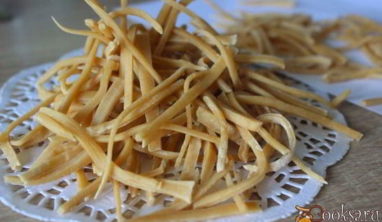 домашняя лапша с паприкой