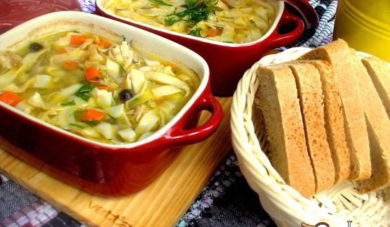 домашняя лапша в горшочке