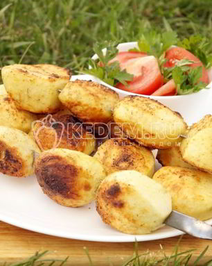 Картофель на шампурах