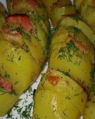 Картофель с беконом в фольге