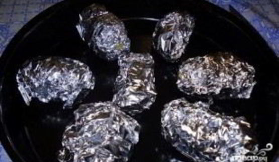 картофель с беконом в фольге