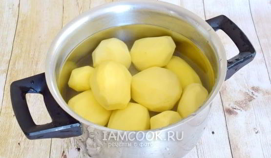 картофель с розмарином и чесноком в духовке