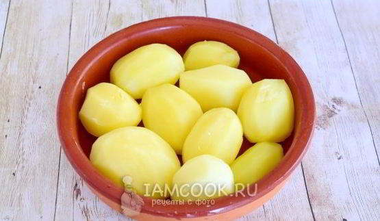 картофель с розмарином и чесноком в духовке