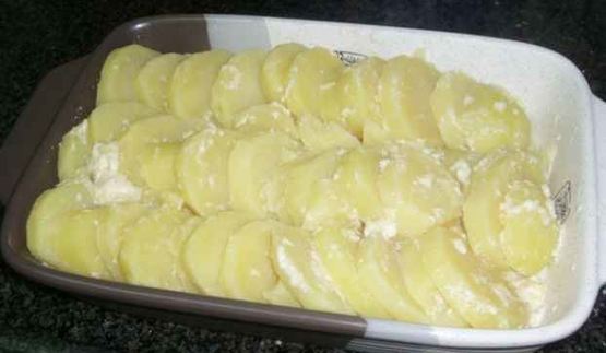 картофель в духовке под соусом