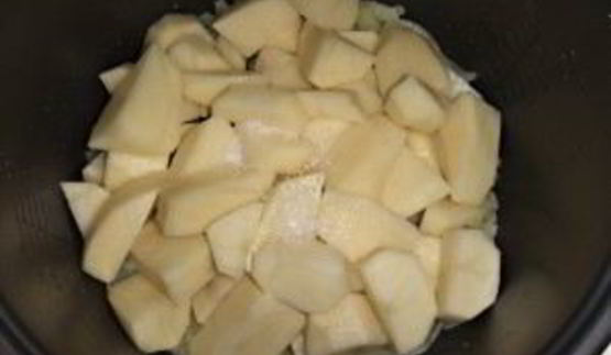 картофель в сливках в мультиварке