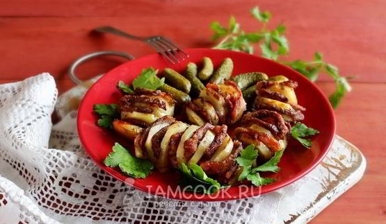 картошка-гармошка с мясом в духовке