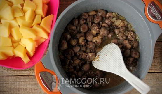 картошка с куриными сердечками