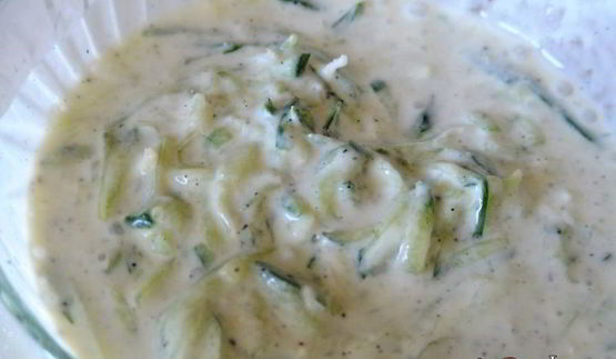 картошка с ребрышками в имбирно-медовой глазури с соусом цацики