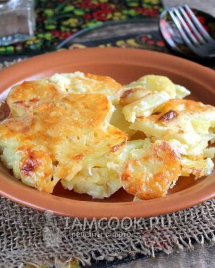Рецепт картошки со сливками и сыром в духовке