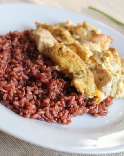 Рецепт красного риса с курицей