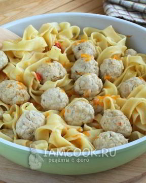 Лапша с фрикадельками