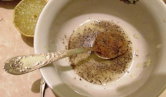 молодой картофель с клубничной сальсой