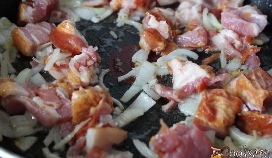 молодой картофель с сырокопченой грудинкой