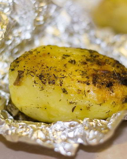 Рецепт печеного картофеля в фольге в духовке