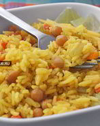 Постный рис с овощами и нутом