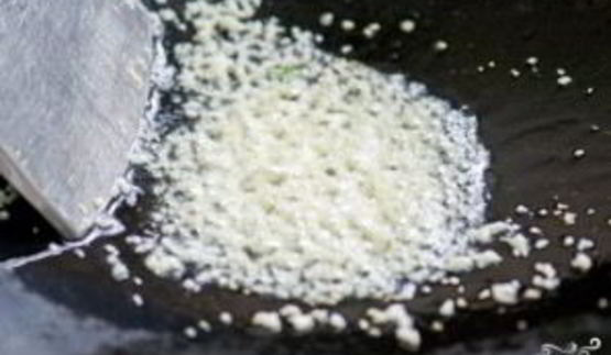 рис с чесноком