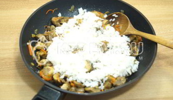 рис с грибами